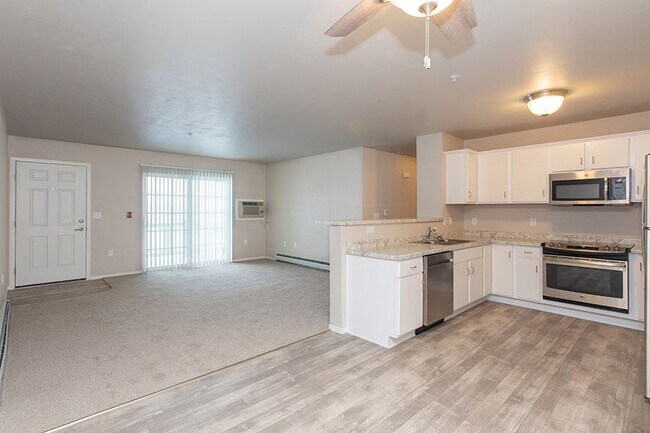 The Reserve, Waupaca, WI 54981 - photo 2