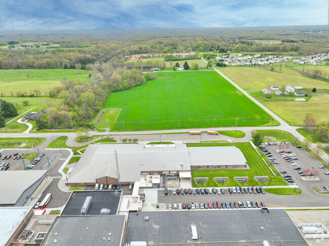 Many students are enrolled at this public middle school.