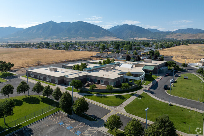 Copper Canyon Elementary School is located in the Tooele County neighborhood.