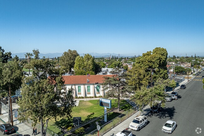 The front of Lincoln Elementary School in Paramount.