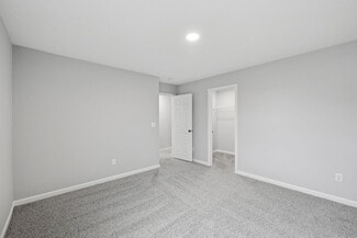 3613 Hayden Valley Dr, Bargersville, IN 46106