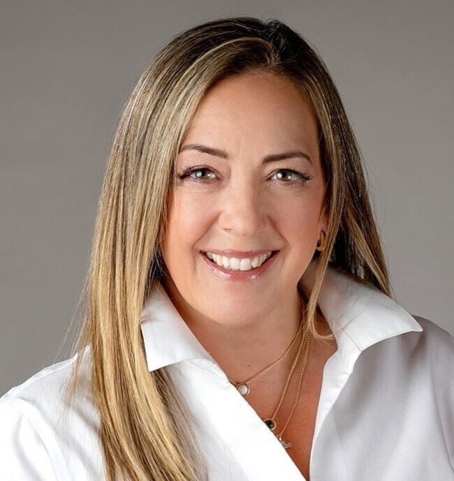 Leslie Floyd