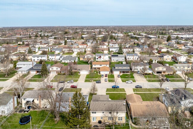 In Mount Shire homes driveways lead to street-facing attached garages.