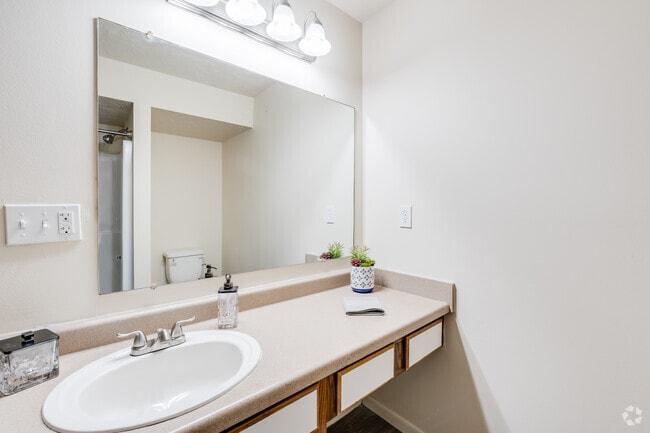 Lakeside Apartments, Battle Creek, MI 49014 - photo 7