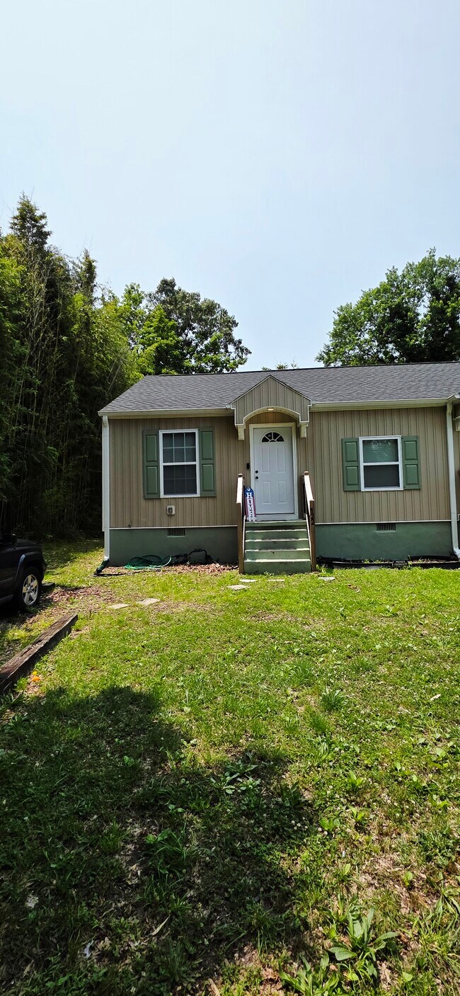 122 Sheppard St Unit 122, Thomasville, NC 27360