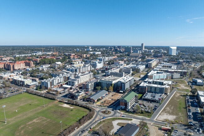 Tallahassee is home to state and local government buildings as well as shopping and dining.