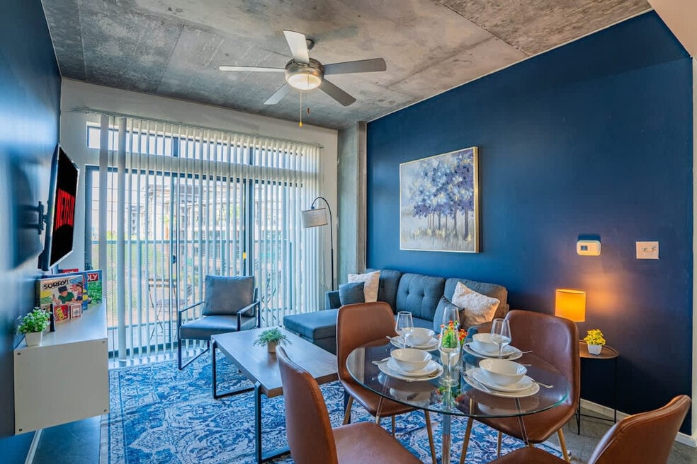 333 E Roosevelt St unit ID1263209P, Phoenix, AZ 85004 - photo 1