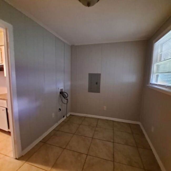 1615 Gilson Rd, Memphis, TN 38117 - photo 4