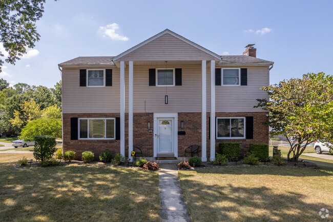 Columns are a feature of this Groesbeck home.