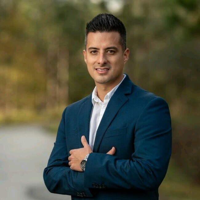 Agent Photo
