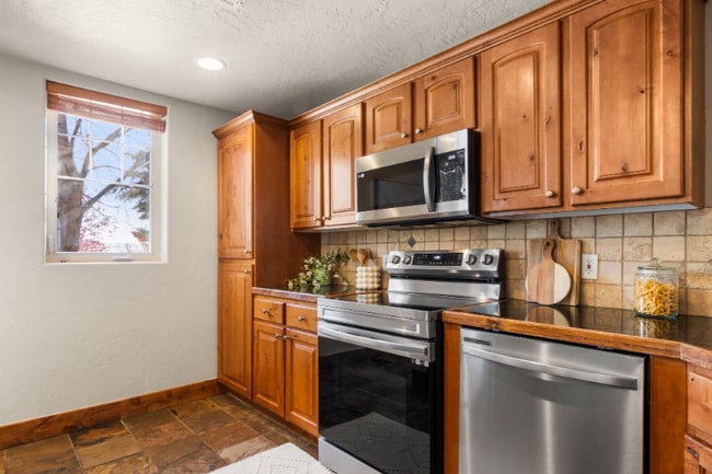 6095 N Fox Pointe Cir, Park City, UT 84098 - photo 6