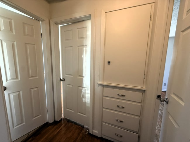 1114 S Waverly St, Wichita, KS 67218 - photo 6