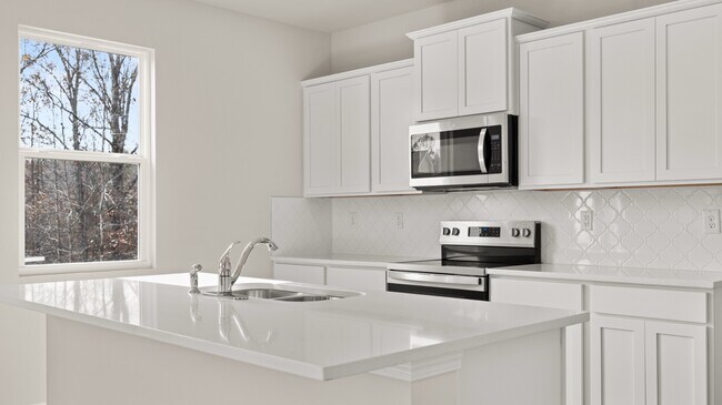 621 Lobelia Way, Locust Grove, GA 30248 - photo 5