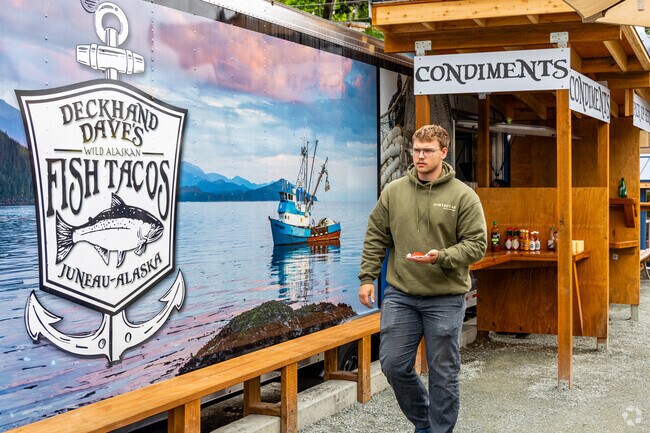 West Juneau is near Deckhand Dave’s Fish Tacos, where you can enjoy their fresh seafood daily.