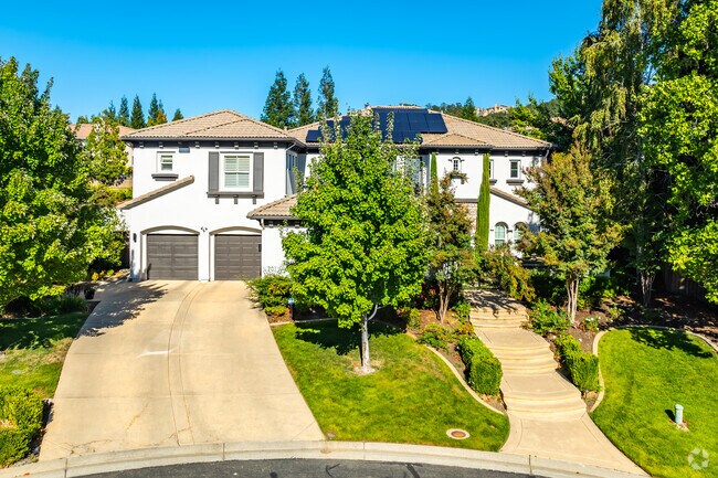New Traditional homes are common in The Promontory.