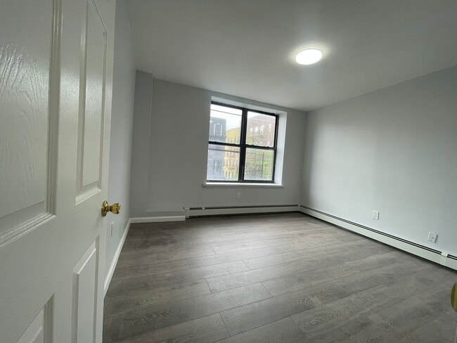134 Grant Ave unit 2A, Jersey City, NJ 07305 - photo 4