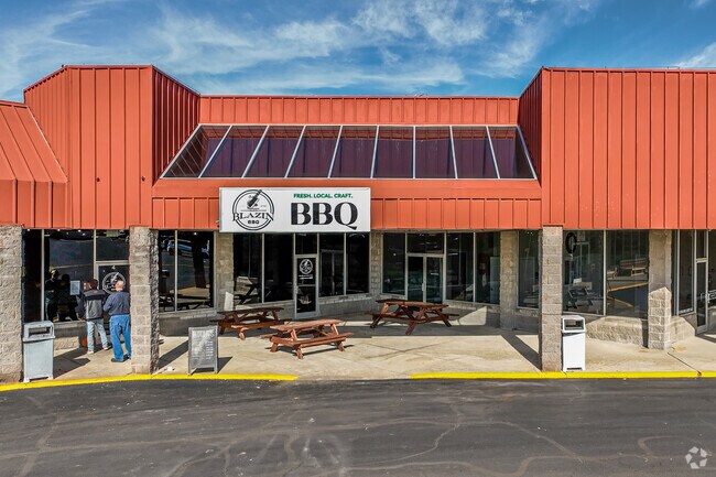 Indian Hills locals can eat in or get carry out from Dave’s Blazin BBQ.