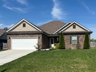 194 Spring Breeze Dr, Tullahoma, TN 37388