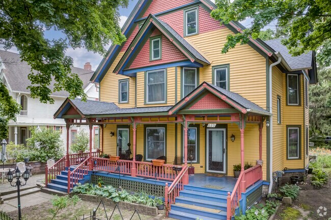 Flint's historical Carriage Town district has many well-maintained homes.