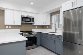 737 1/2 S Genesee Ave Unit 2, Los Angeles, CA 90036