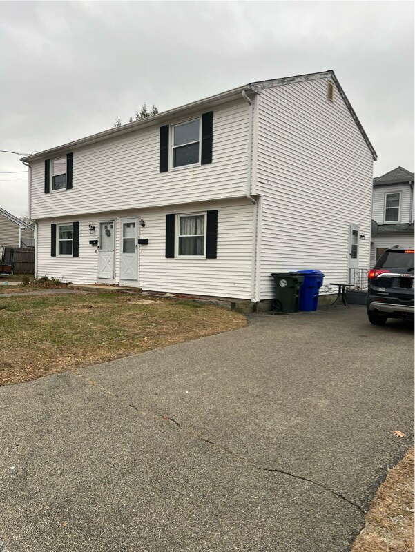 56 Hall St, Manchester, NH 03103 - photo 1