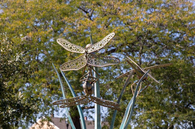 Sunnyside Park has great sculptures for residents to enjoy.