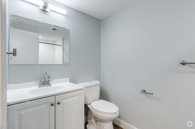 2BR, 1.5BA - 1,116SF