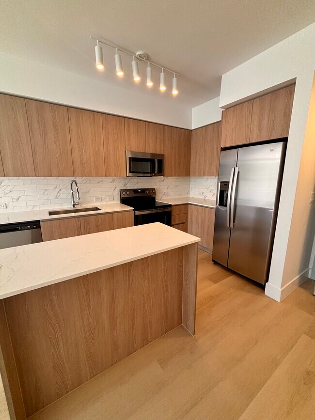 2596 NE 182nd Terrace Unit A2, North Miami Beach, FL 33160