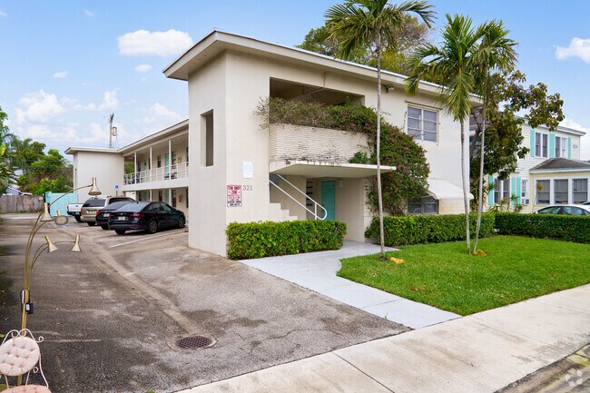 There are some small apartments available in Mango Groves.