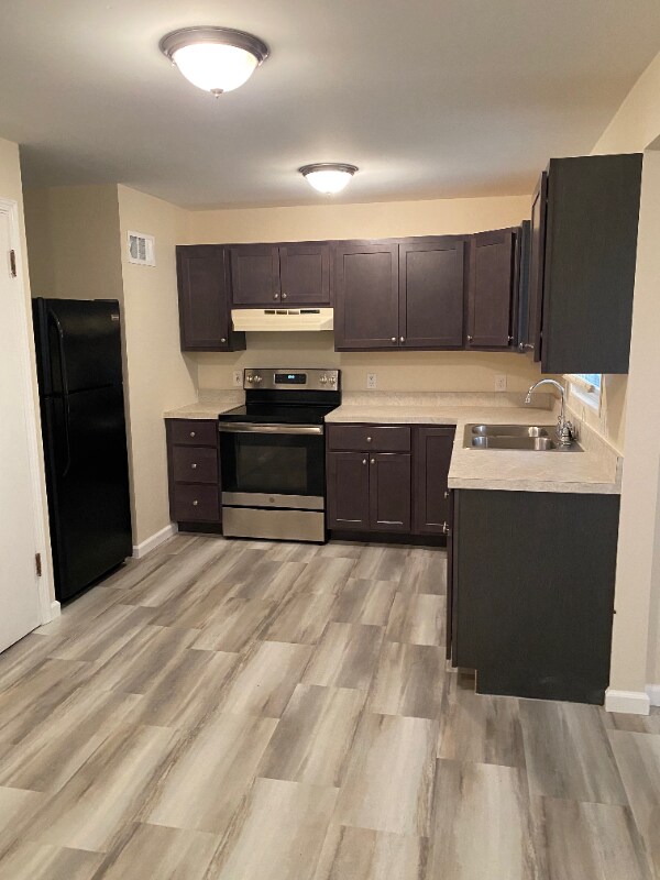 9207 Clarion Dr, Saint Louis, MO 63136 - photo 2