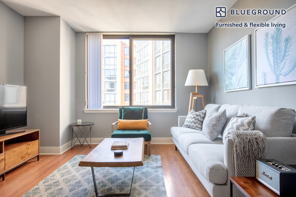 425 L St NW unit FL10-ID1, Washington, DC 20001 - photo 1