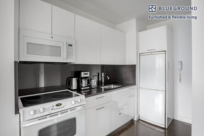 212 W 91st St unit FL5-ID1234, New York, NY 10024 - photo 6