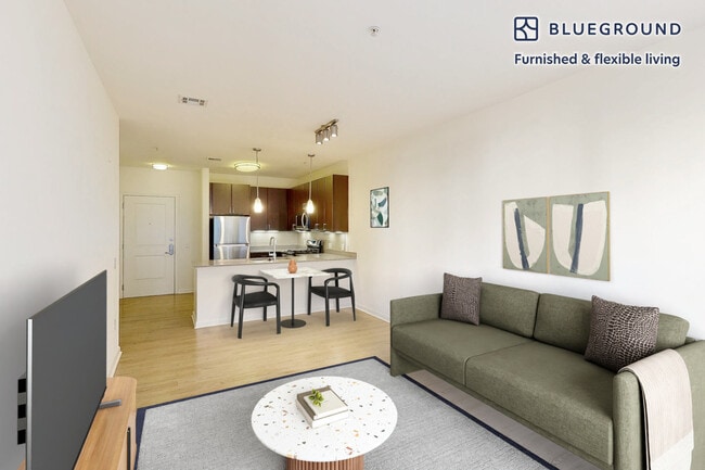 333 Great River Rd unit FL5-ID4692A, Somerville, MA 02145 - photo 3