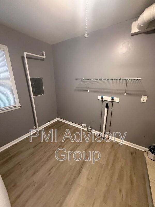 3523 SW 9th St, Topeka, KS 66606 - photo 7