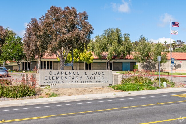 Clarence Lobo Elementary School in San Clemente is public K-5 school.