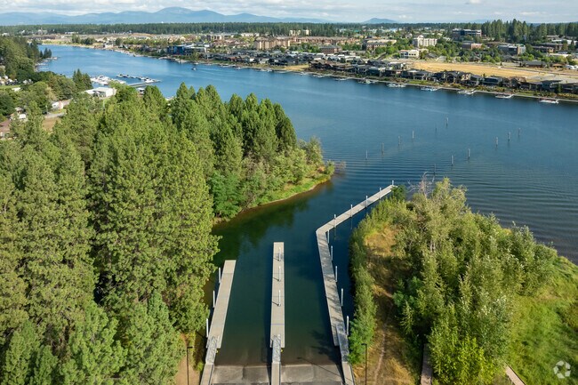 Launch docks at Blackwell Island Recreation Area.