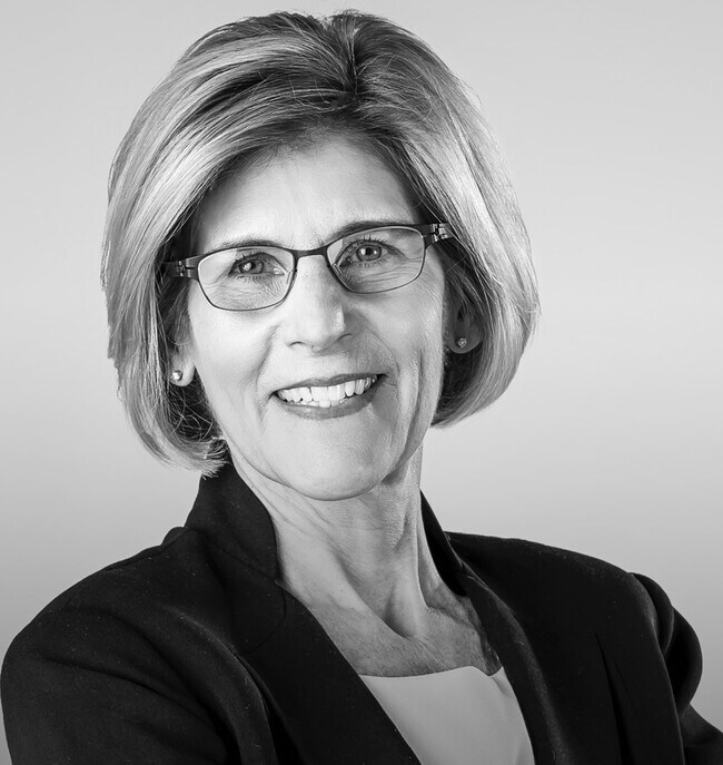 Stephanie Roache