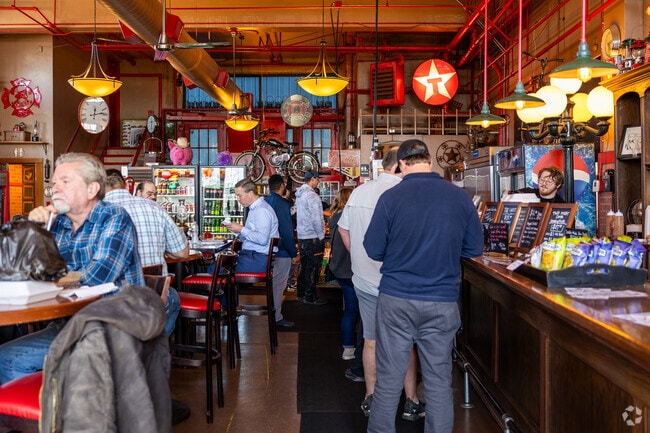 Sleepy Hollow is located by Downtown Wichita, providing access to a plethora of restaurants.