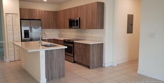 7809 NW 104th Ave Unit 27, Doral, FL 33178