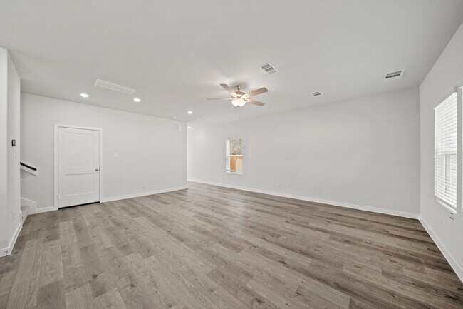 7906 Alset Dr, Magnolia, TX 77354 - photo 6