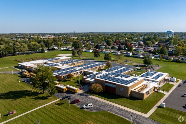 Children can walk or ride their bikes to Starr Elementary School in Oregon.