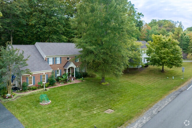 A variety of home styles line the streets of South Manassas.