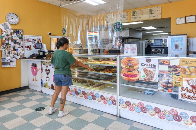 Supreme Donut in Springfield has what you need to satisfy that sweet tooth.