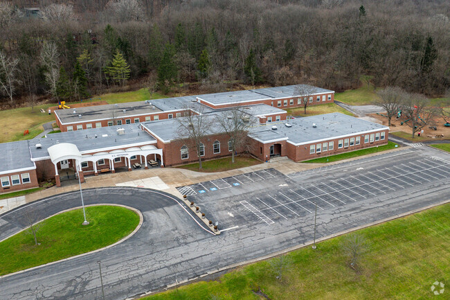 At K C Heffernan Elementary School, 72% of students are at least proficient in math.