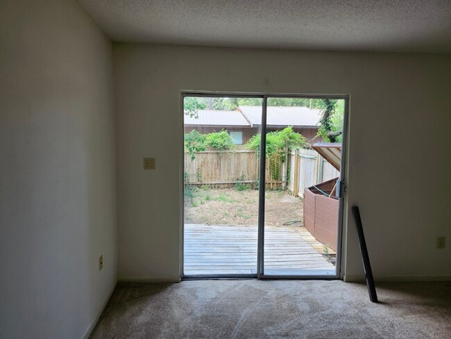 31 6th St, Shalimar, FL 32579 - photo 6