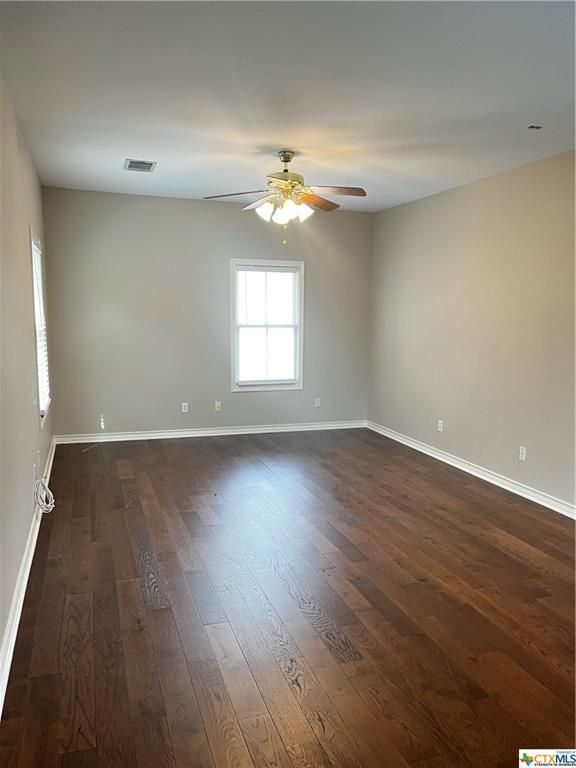 244 Lake Ridge Dr, Seguin, TX 78155