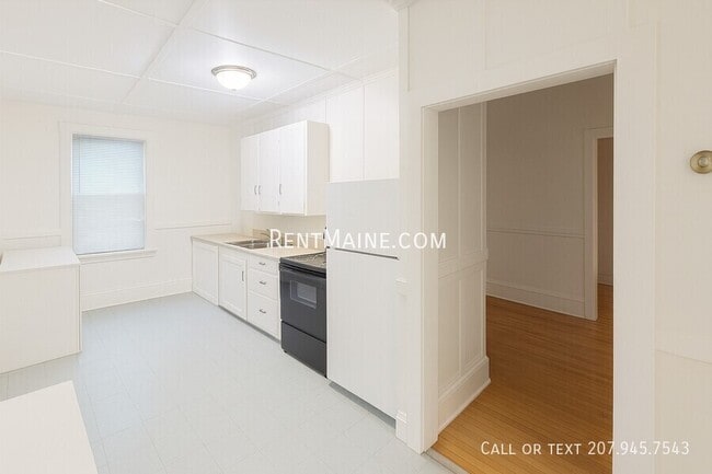 75 Ohio St unit 6, Bangor, ME 04401 - photo 4