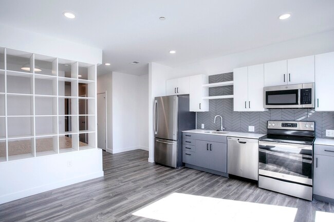 Corner Apartments, Omaha, NE 68131 - photo 7