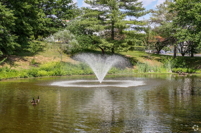 Franconia has many lakes and fountains that residents can enjoy walking around.
