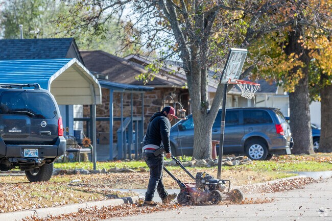 The residents of Bruner attend to their yards regularly.